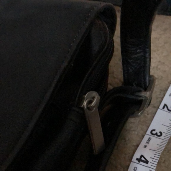 Los Angeles LAKERS UNISEX crossbody leather multy purpose bag fits 15” laptop - Picture 4 of 16